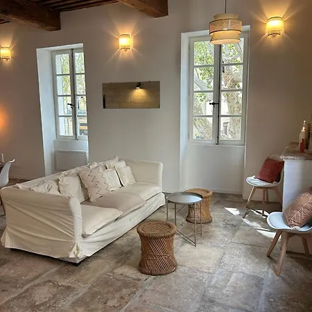 Lägenhet Nuit En Provence Authentique *