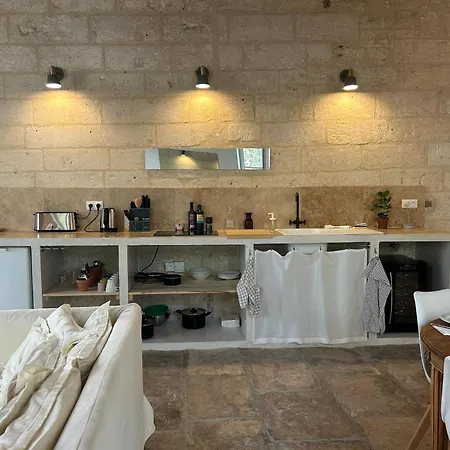 Nuit En Provence Authentique Διαμέρισμα *